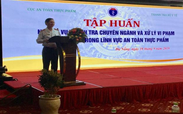 ThS. Nguyễn Văn Nhiên - Phó Chánh Thanh tra Bộ y tế phát biểu tại Hội nghị tập huấn.
