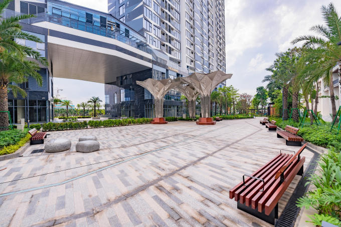 Một góc nội khu xanh mướt tại Dự án hạng A The Matrix One