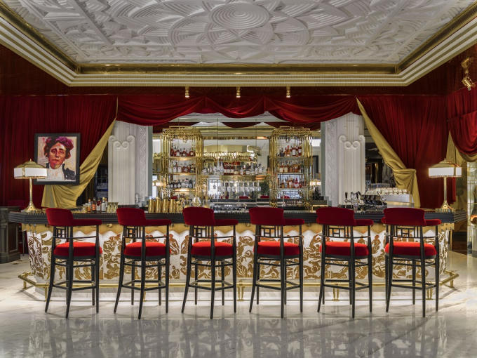 Quầy bar Diva's Lounge tại KS Capella Hanoi