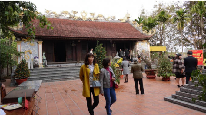 Đúng 19 giờ tối 10/2  (tức ngày 14 tháng giêng), Ban tổ chức Lễ cấp ấn sẽ cấp ấn cho người dân và du khách thập phương tham gia lễ hội.