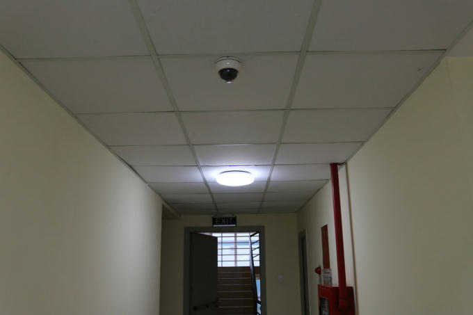 Camera được đặt ở hàng lang nhà C1.