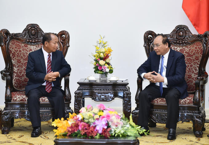 Thủ tướng tiếp Bộ trưởng An ninh Lào.