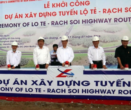 Dự án xây dựng tuyến đường Lộ Tẻ - Rạch Sỏi được khởi công vào ngày 17/1/2016.