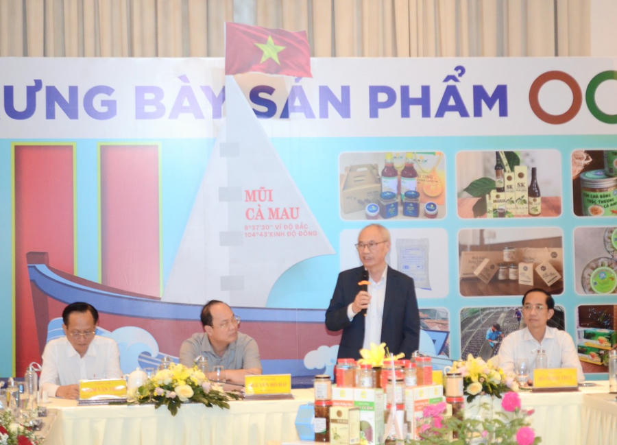 Ông Vũ Thế Bình - Chủ tịch Hiệp hội Du lịch Việt Nam, đánh giá cao tiềm năng và khuyến nghị Cà Mau cần tiếp tục gìn giữ tính nguyên sơ của tài nguyên, gắn bảo tồn với khai thác du lịch mới để thu hút khách quốc tế.