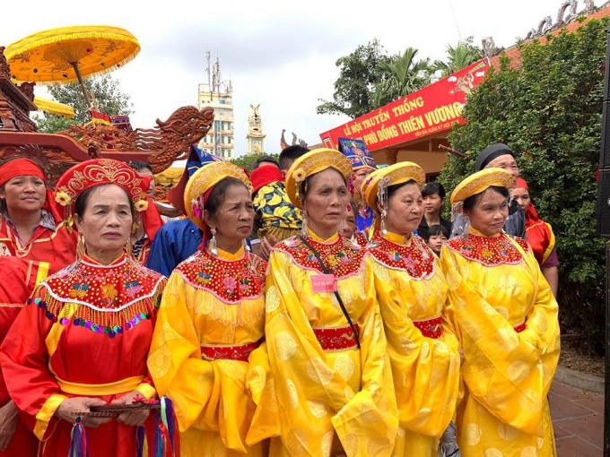 Lễ hội còn mang tính giáo dục truyền thống đoàn kết, yêu nước, thương dân cho các thế hệ mai sau.