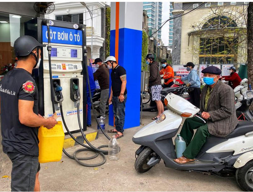 Công an Hà Nội khuyến cáo không tích trữ xăng dầu trong nhà. Ảnh: Minh hoạ