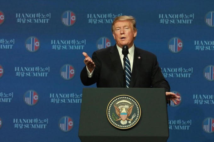 Tổng thống Mỹ Donald Trump tại cuộc họp báo ở khách sạn Marriott. Ảnh: Hải Nguyễn.