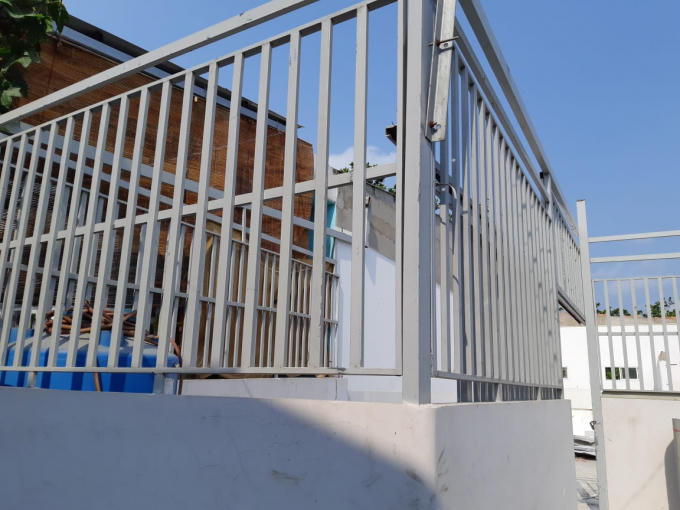 Một số hạng mục công trình vẫn chưa phá dỡ xong.