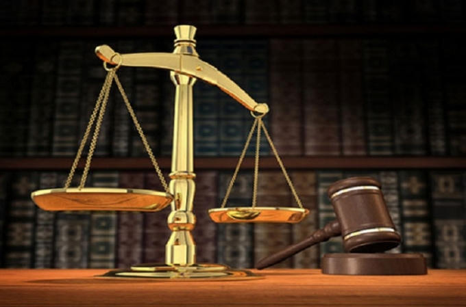 Bà H. làm đơn khởi kiện yêu cầu vợ chồng bà D. trả số tiền công giúp việc 48 triệu. (Ảnh minh họa)