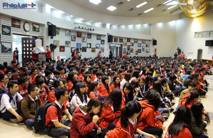 Tình nguyện viên đều được đào tạo kiến thức cơ bản về máu và kỹ năng tuyên truyền, vận động. (Ảnh: Đức Biên)