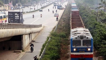 Trên chuyến tàu “Đổi mới”, muốn phát triển, Việt Nam buộc phải đấu tranh, loại trừ tham nhũng (ảnh minh hoạ).