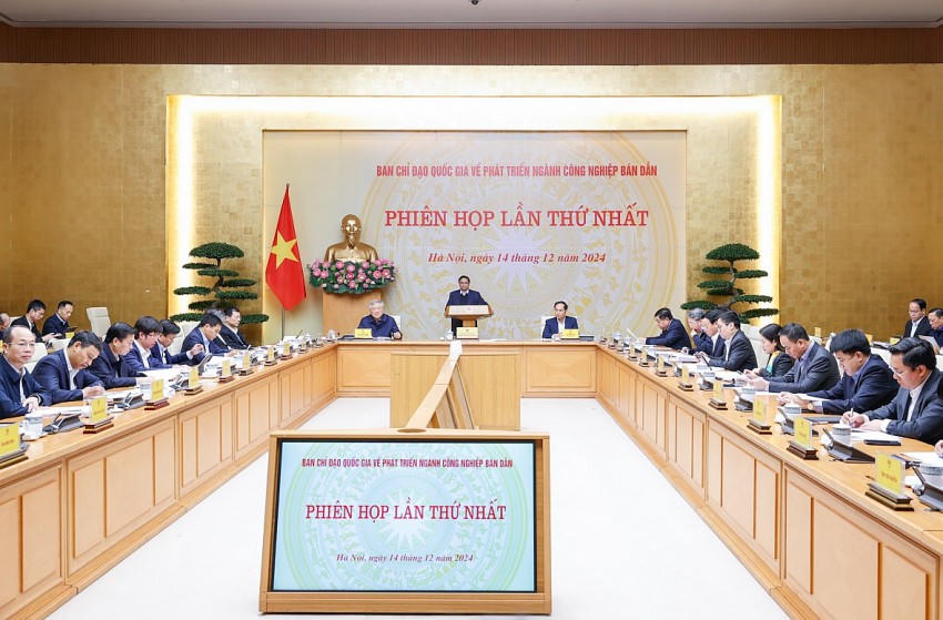 Toàn cảnh phiên họp. Ảnh VGP