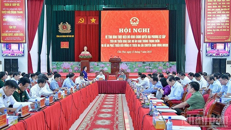 Quang cảnh hội nghị