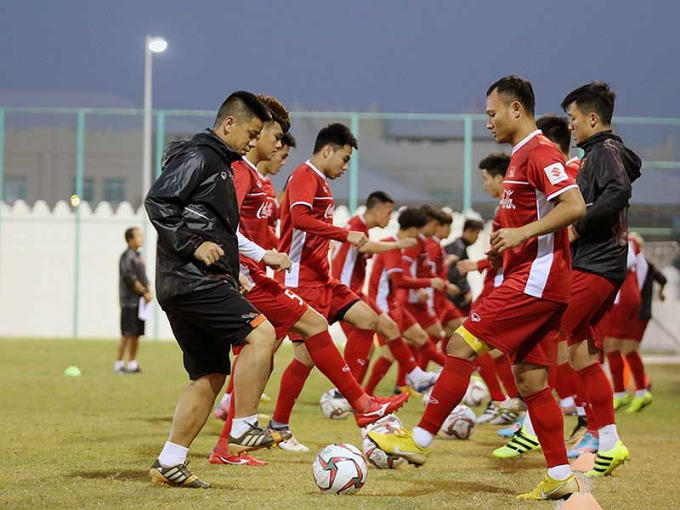 Một lần nữa Quang Hải lại ghi bàn vào lưới Philippines, góp phần vào chiến thắng 4-2  trong trận giao hữu khép lại năm 2018 đầy thành công. Ảnh: VFF