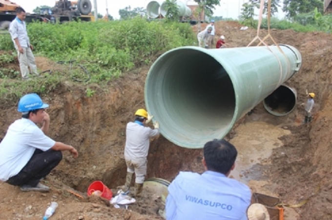Công ty TNHH Ống gang dẻo Xingxing (Trung Quốc) đã được lựa chọn là nhà thầu cung cấp toàn bộ ống gang dẻo, phụ kiện cho dự án thi công lắp đặt tuyến ống dẫn nước sông Đà số 2. (Ảnh: Nguyễn Dương).