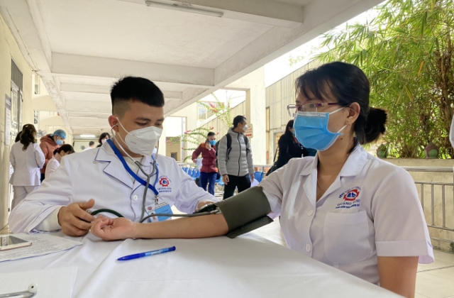 Quảng Ninh triển khai tiêm mũi 3 cho lực lượng phòng, chống dịch tuyến đầu