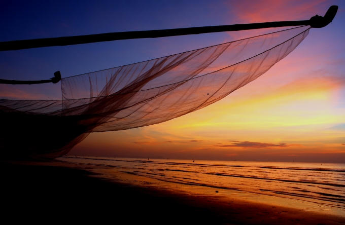 Bình minh trên biển Quảng Nham