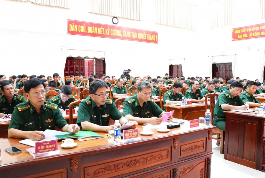 Cán bộ, Đảng viên BĐBP tỉnh Cà Mau dự học tập Chuyên đề.
