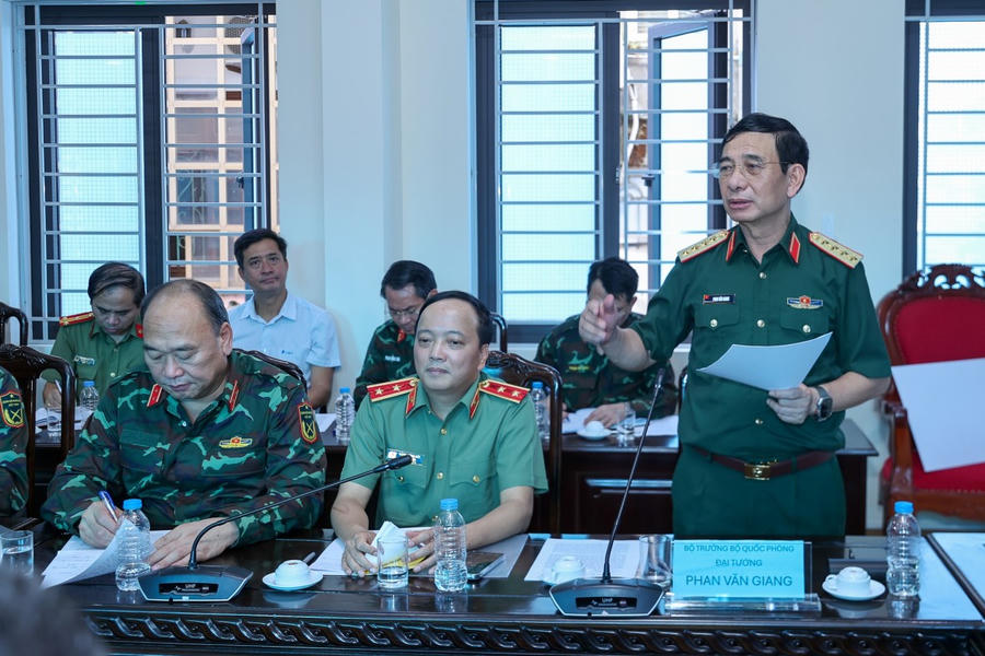 Bộ trưởng Bộ Quốc phòng Phan Văn Giang phát biểu - Ảnh: VGP/Nhật Bắc.