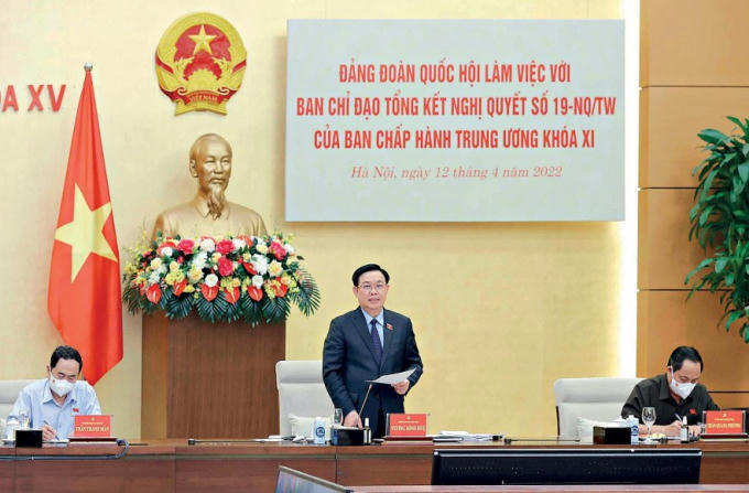 mot-lan-bo-coc-soi-chieu-ba-luat