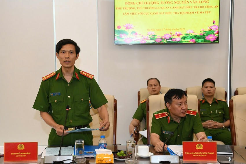 Đại tá Ngô Thanh Bình, Cục trưởng Cục Cảnh sát điều tra tội phạm về ma túy phát biểu tại buổi làm việc.