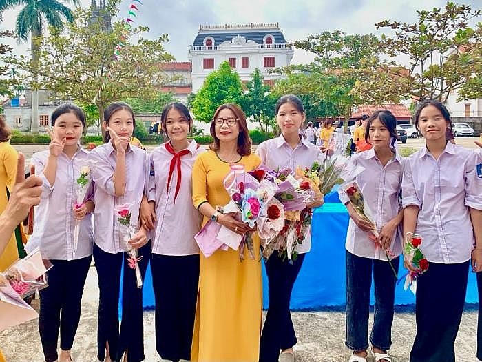 Giữ thâm niên là thể hiện truyền thống ‘tôn sư trọng đạo’, ‘uống nước nhớ nguồn’ của dân tộc Việt Nam.