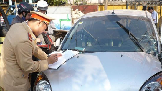 Rắc rối giấy tờ xe &ocirc; t&ocirc; thế chấp: Bộ Tư ph&aacute;p kiến nghị hướng giải quyết