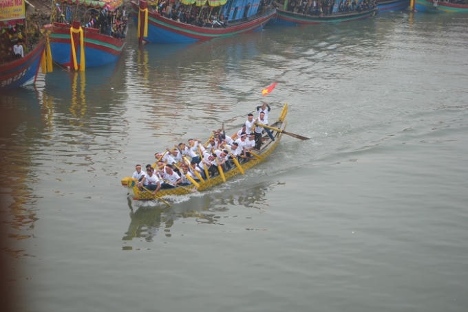 Về đích. (Ảnh Duy Ngợi)