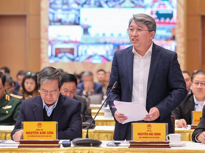 Thủ tướng chỉ rõ 10 nhiệm vụ, giải pháp trọng tâm thúc đấy tăng trưởng bứt phá