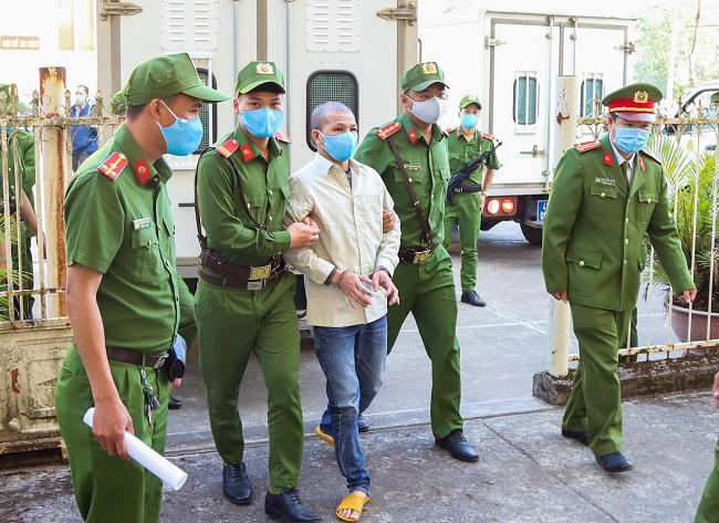 d1db24fa-81dd-42c2-9885-c13bf0045321