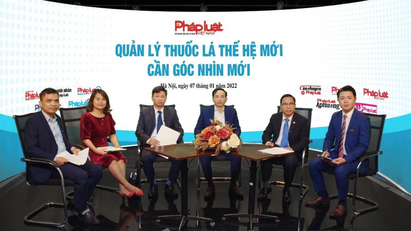 Đại diện các bộ, ngành tại tọa đàm “Quản lý thuốc lá thế hệ mới - Cần góc nhìn mới”.