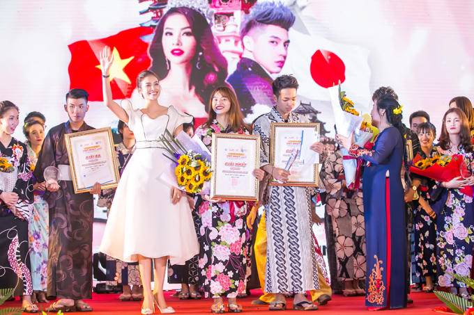 Hiện tại, cô đang tất bật với công việc của mình và tham gia vào hoạt động đồng hành cùng Hoa hậu Hoàn vũ 2017.