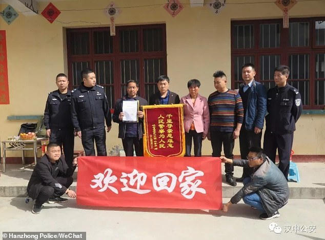 Cảnh sát đã sắp xếp cuộc hội ngộ này sau khi nhận thấy các mẫu DNA trùng khớp