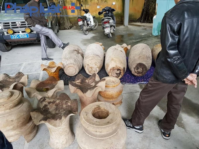 16 sản phẩm gỗ nghiến bị thu giữ trái luật của ông Đào Văn Phấn.