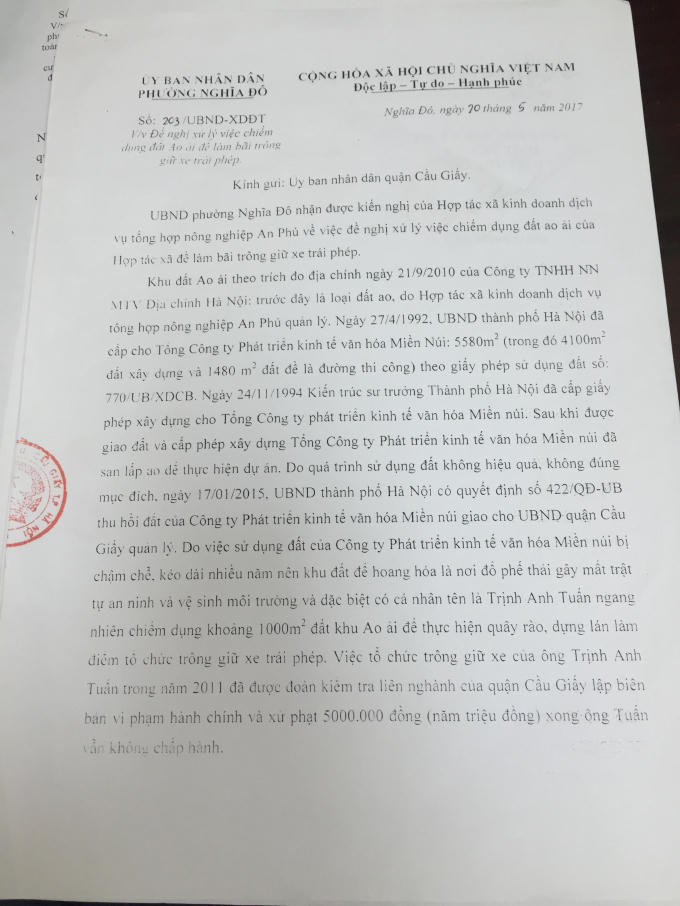 B&aacute;o c&aacute;o của UBND phường Nghĩa Đ&ocirc; l&ecirc;n UBND quận Cầu Giấy nhưng đến nay sự việc vẫn kh&ocirc;ng được giải quyết triệt để, b&atilde;i xe tr&aacute;i ph&eacute;p vẫn ngang nhi&ecirc;n hoạt động.