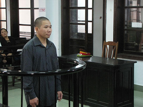Bị cáo Hảo tại phiên tòa. ( Ảnh: Báo Khánh Hòa).