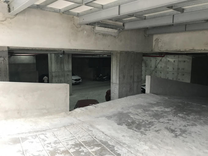 Theo cam kết sẽ có 2 tầng hầm nhưng trên thực tế 1 tầng đã được cắt bớt.