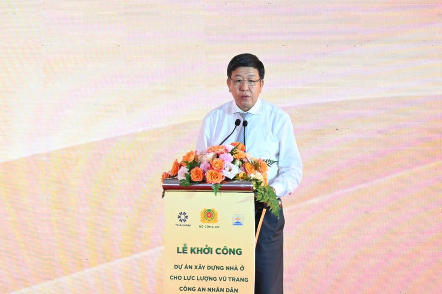 Phó Chủ tịch UBND TP Hà Nội Dương Đức Tuấn phát biểu tại buổi Lễ.