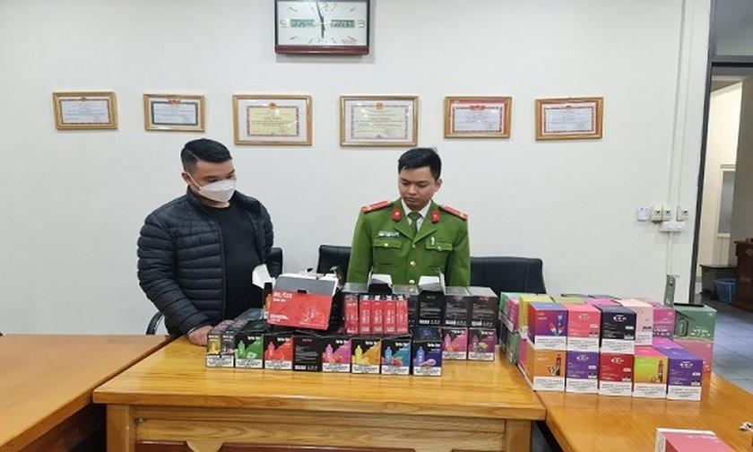 Số thuốc lá điện tử bị Công an TP Hạ Long, tỉnh Quảng Ninh thu giữ.