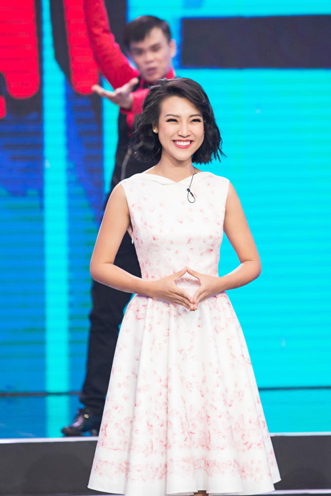 MC Hoàng Oanh bất ngờ được Gil Lê hỏi cưới