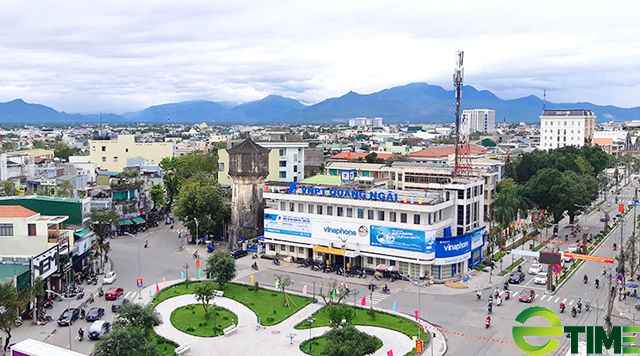Một góc trung tâm TP.Quảng Ngãi. Ảnh: Nhiệt Băng.