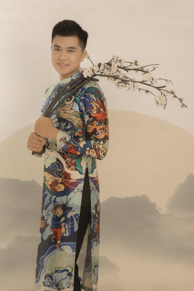 Phi Nhung v&agrave; c&aacute;c con tranh thủ chụp h&igrave;nh chung tặng fan năm mới