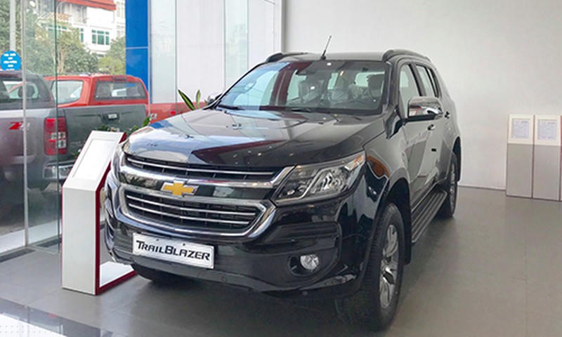 Sau màn giảm giá gần 400 triệu đồng cho những chiếc Chevrolet Trailblazer sản xuất năm 2018, mới đây một số đại lý chính hãng lại tiếp tục giảm cho xe sản xuất năm 2019.
