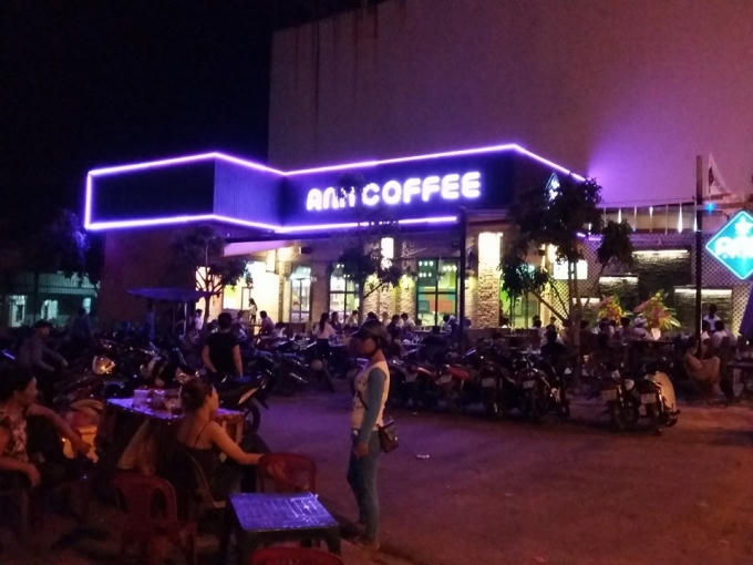 Anh Coffee, số  92-93, đường Lạc Hồng, Phường Vĩnh Lạc, Rạch Giá, Kiên Giang.