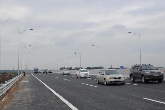 Đây là một công trình đường cao tốc hiện đại nhất Việt Nam, đạt tiêu chuẩn thiết kế tiên tiến của thế giới.
