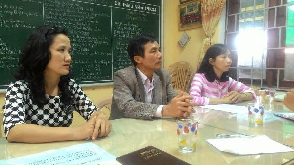 Thầy Nguyễn Tùng Quang- Hiệu trưởng nhà trường trao đổi với Phóng viên về vụ việc.
