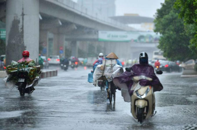 Hà Nội có mưa vài nơi, đêm và sáng trời rét.