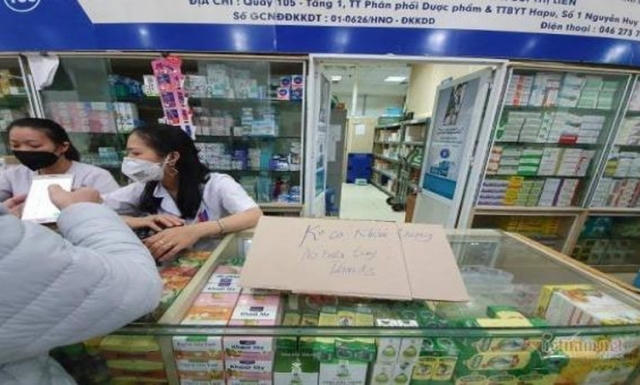 Có thể bị khởi tố hình sự vì lên facebook kêu gọi không bán khẩu trang
