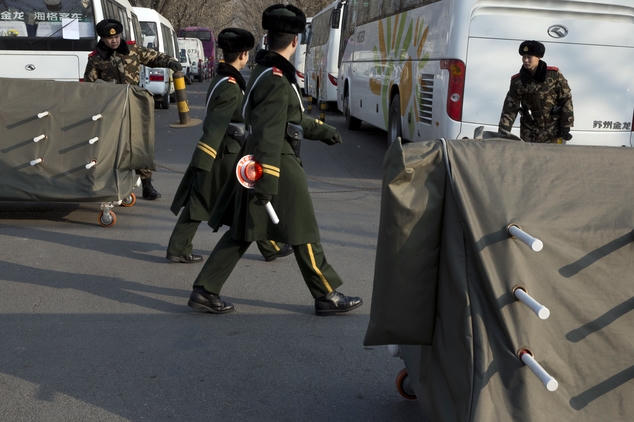 Anh, Mỹ cảnh b&aacute;o đe dọa chống người phương T&acirc;y ở Bắc Kinh