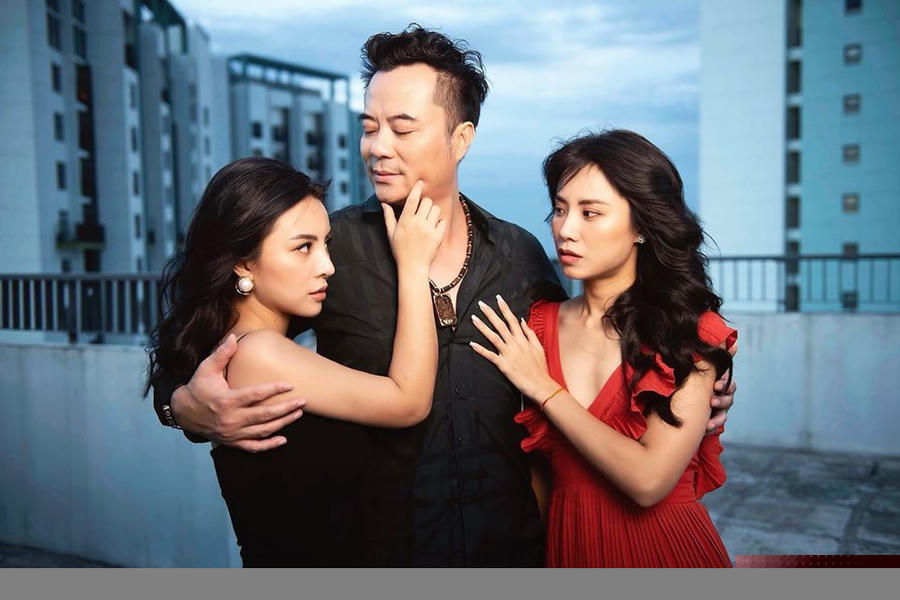 Diễn vi&ecirc;n Phan Anh c&ugrave;ng&nbsp;Khuất Quỳnh Hoa v&agrave; Hồng Li&ecirc;n.&nbsp;